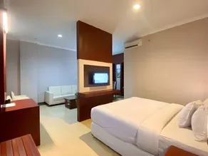 Hotel Tosan Solo Baru - Image 2