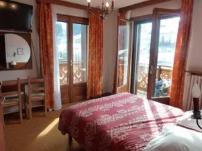 Chalet Hôtel Le Borderan - Image 2