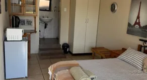 La Ronel Guest Farm - Image 2