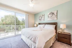 Serenity by VHC Hospitality - Image 5