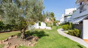 Bonito apartamento en campo de golf con piscina - Image 5
