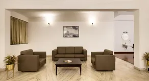 Hotel Paramount Suites & Service Apartments - Image 4