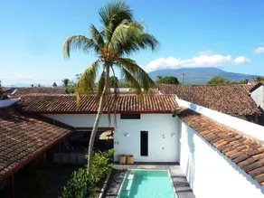 Los Patios Hotel Granada - Image 2