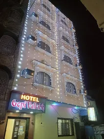 Hotel Gopi Vallabh 966o9o1oo6 150mtr from shreenathji temple only By SK - Image 3