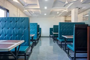 Collection O Vishwa Bar Resto Lodge - Image 2