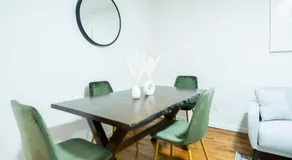 49-3B Newly renovated 2BR WD Midtown East - Image 5