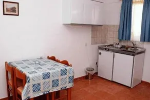 Eristos Beach Hotel - Image 4