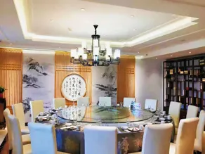 Longxiang Hotel - Image 3