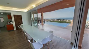 Villa Casa Montes del Castillo: 180\" Laserkino, Infinity Pool og 25kW Solenergi - Image 4