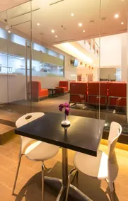 Redstar Hotel Jakarta - Image 3