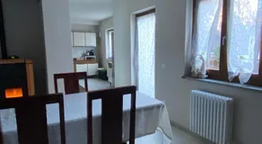 yellow house - Image 4