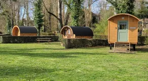 Agradable habitación privada apta para niños con jardín, barbacoa y terraza | Vistas al jardín - Image 2
