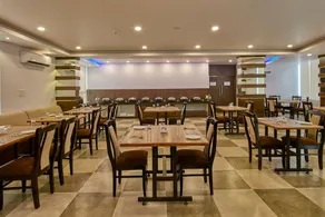 Regenta Inn Airport by Royal Orchid Hotels - Image 4