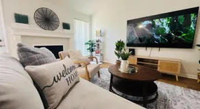 3BR-2 BA Cozy Hub Katy - Close to Cypress - Image 2