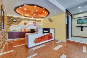 Super Townhouse Ernakulam North - Image 4