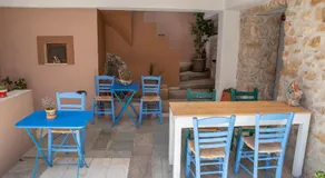 Aeolos Guesthouse - Image 5