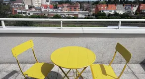 Appartement avec grande terrasse et parking - Image 5