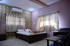 Hotel Palak - Image 2
