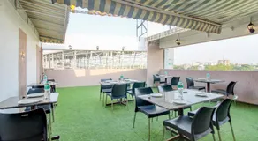 Hotel Prince Residency - Image 4