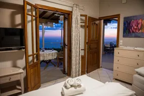 Studio (1-3 persons) with sea view - Image 2