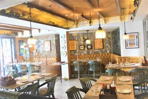 Lakeside Inn - Image 3