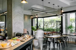 S 2 Modern Boutique Hotel - Image 5