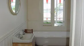 Captain Lock's Cottage - Image 2