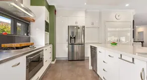 The Doggy Beach House - with Heated Pool in Pottsville - Image 4