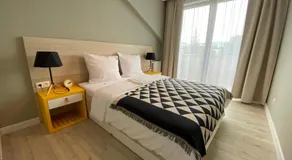 B&B ALIBI - Image 2