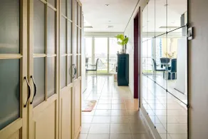 Scenic 1BR - Gym Pool & free parking @ JLT  Marina - Image 5