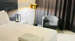 Signature Boutique Guesthouse - Image 2