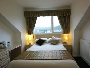 Lindisfarne House - Image 5