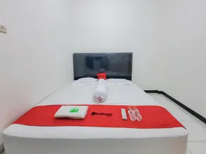 RedDoorz at Permana Homestay near Supadio Airport Pontianak - Image 3
