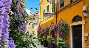 Palazzo Lari Sarzana - Historic Boutique Rooms - Image 4