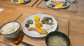 泊まれるカフェやわらかそう - Image 2