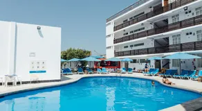 Hotel el Silencio - Image 4