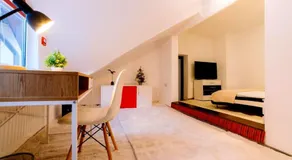 Albert Residence Authentic Old Town Suites & Parking - Image 2