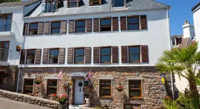 Porthole Suites - Image 5