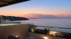 Beachfront Villa With a Private Pool - Image 2