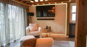The Treehouse Hideaway - Image 4