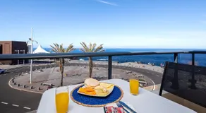 Chambre privée avec terrasse | Vue ville - Image 4