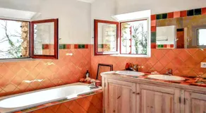 Villa de 4 chambres avec piscine privee jardin amenage et wifi a Ansouis - Image 2