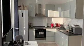 BL - The Apartment Lenka, 24hr Self Check-in, Free Private Parking, Balcony with Mountain View, 5 minute walk to City Center - Image 3