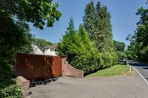 The Annexe - Image 4