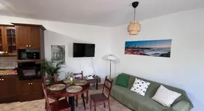 La Casita de Vale y Jeni - Image 2
