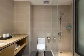 City Comfort Inn Changjiang Avenue Henderson Square - Image 2