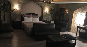 Discovery Motel - Tucheng - Image 2
