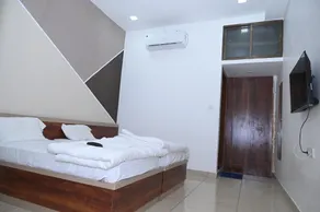 HOTEL PUNGLIYA PARADAISE - Image 5