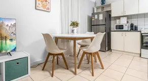 Zen Bamboo 1BR Cozy - Modern - Central - Image 4