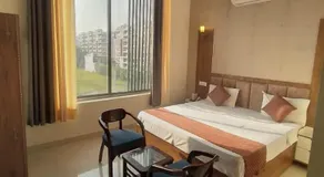 THE ELiSTA HOTEL - Your Premium Stays By SKY Hotels And Homestays - Image 5